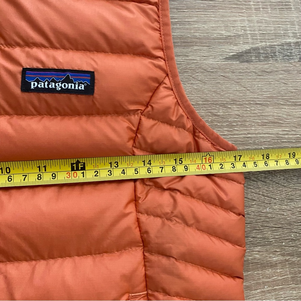 SOLD Patagonia Down Sweater Vest - Small - Picture 4 of 13